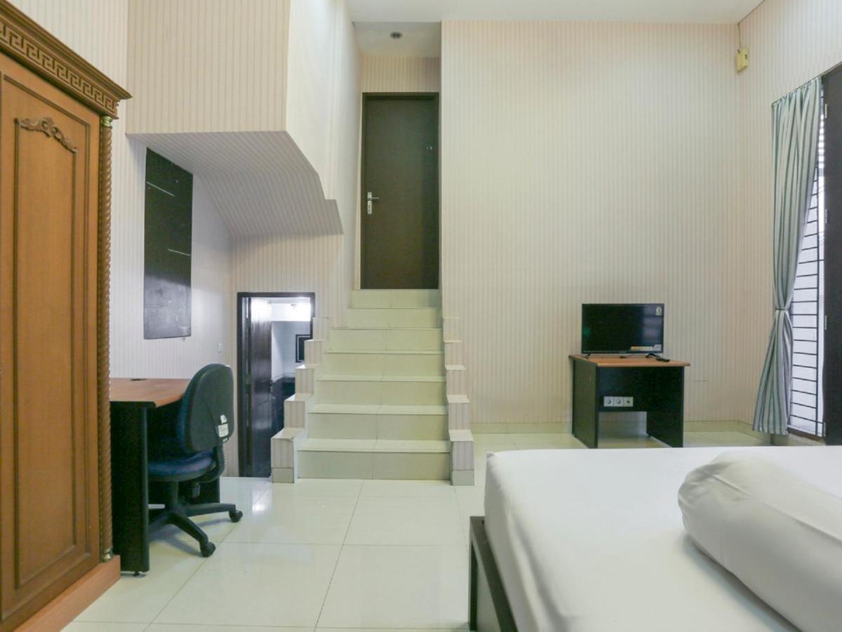 OYO Life 3520 Indoniaga Palace Tangerang Bagian luar foto