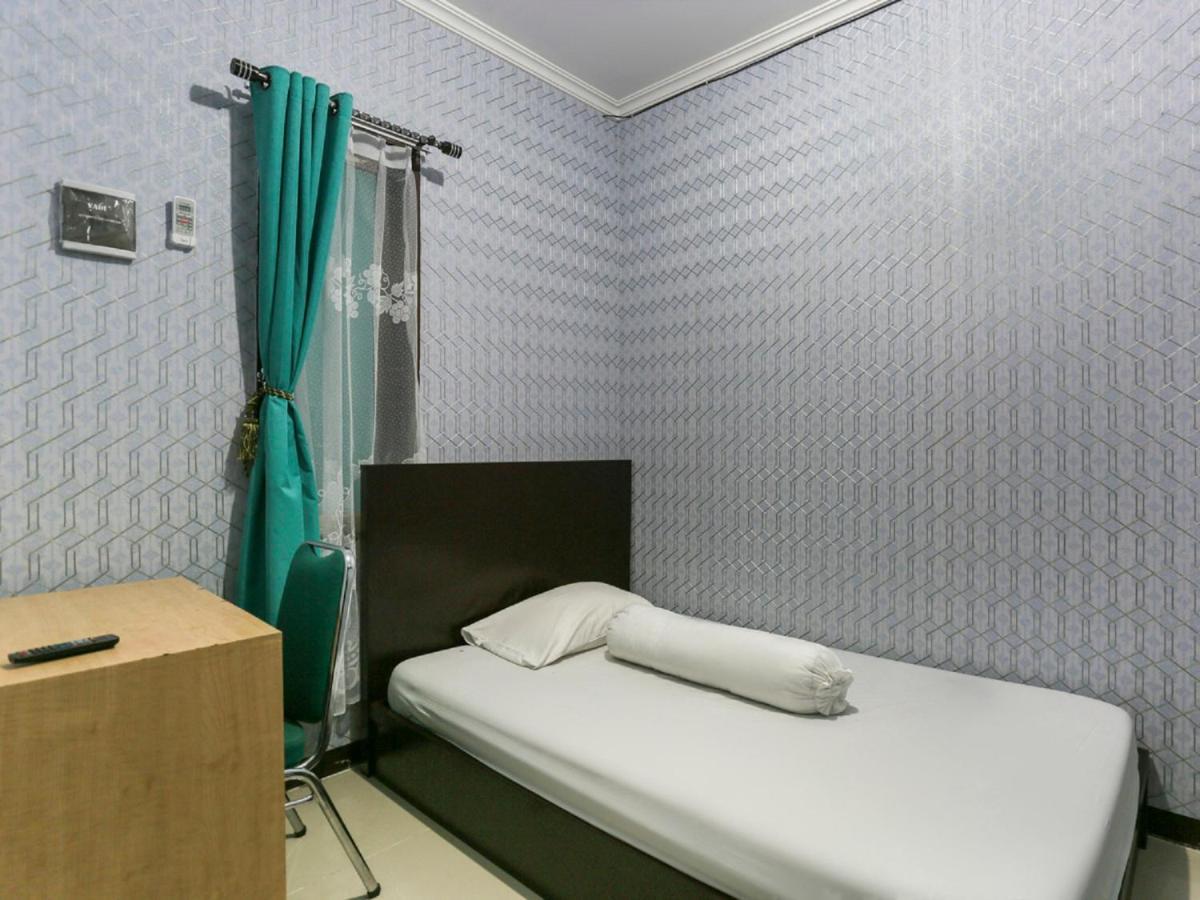 OYO Life 3520 Indoniaga Palace Tangerang Bagian luar foto